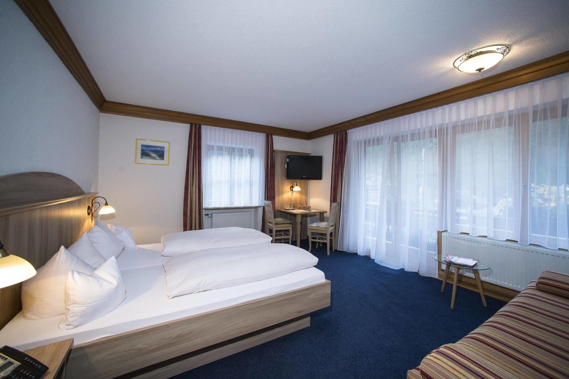 Aktivhotel & Gasthof Schmelz Ihr Urlaubs Hotel In Inzell Mit Wellness Hallenbad, Alpensauna & Dampfbad 외부 사진